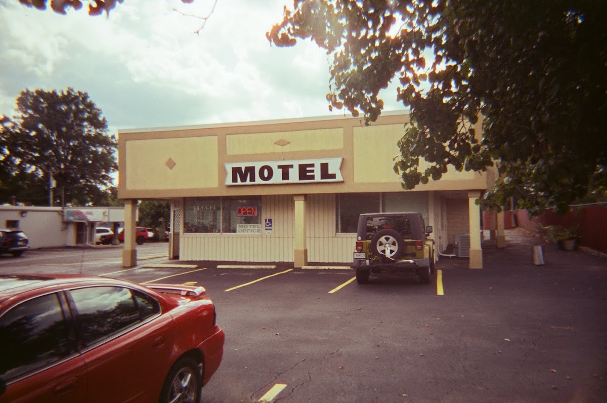 Trends Motel